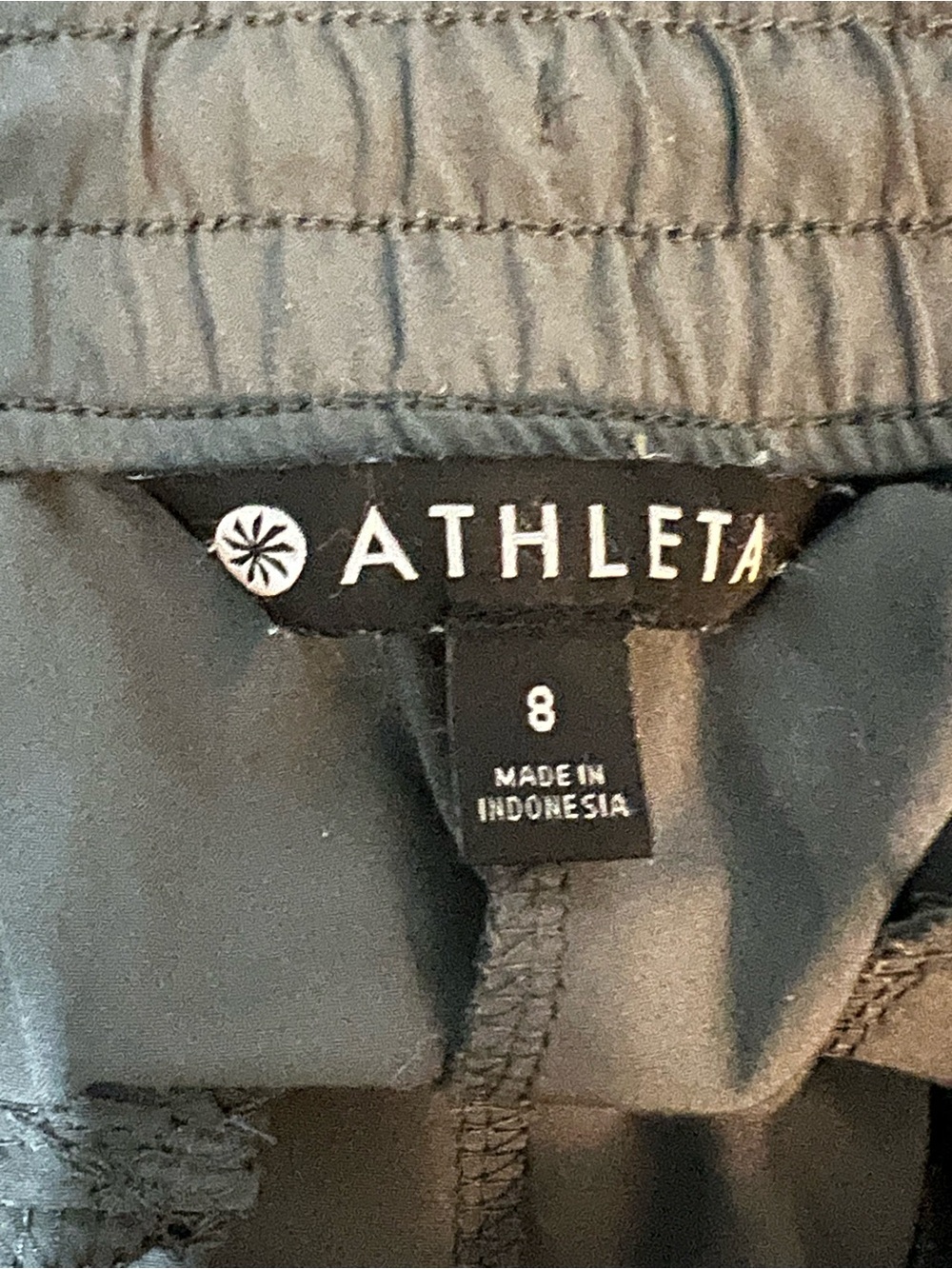Athleta Gray and Black Floral Print Athletic Shorts size 8 - Picture 3 of 3